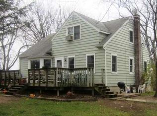 409 Eng Settlement Ave N, Burlington, WI 53105