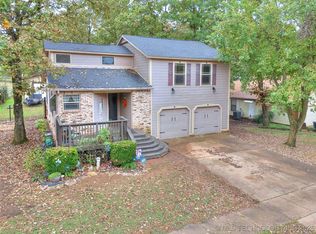 4822 S Linwood Dr, Sand Springs, OK 74063
