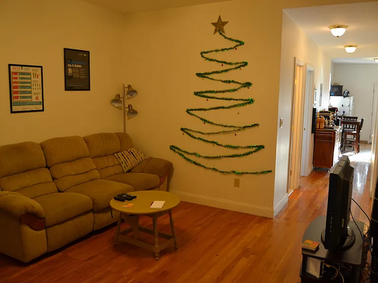 33 Egremont Rd #1 — Photo 13