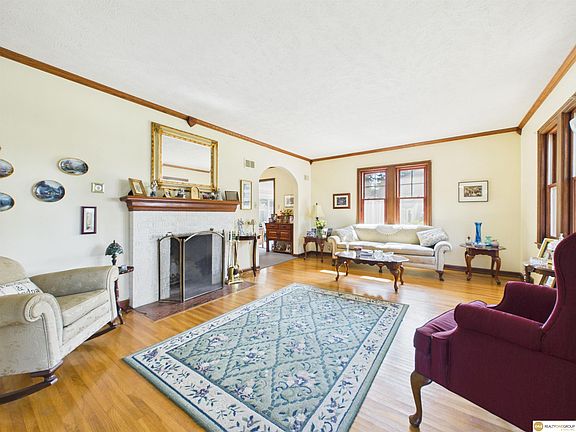 2nd image of 4240 A St