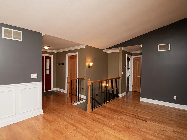 405 Galway Dr — Photo 10