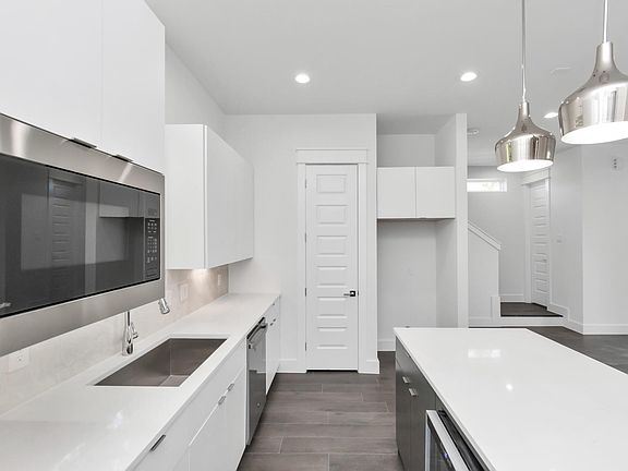 5th image of 4722 Independence Heights Ln