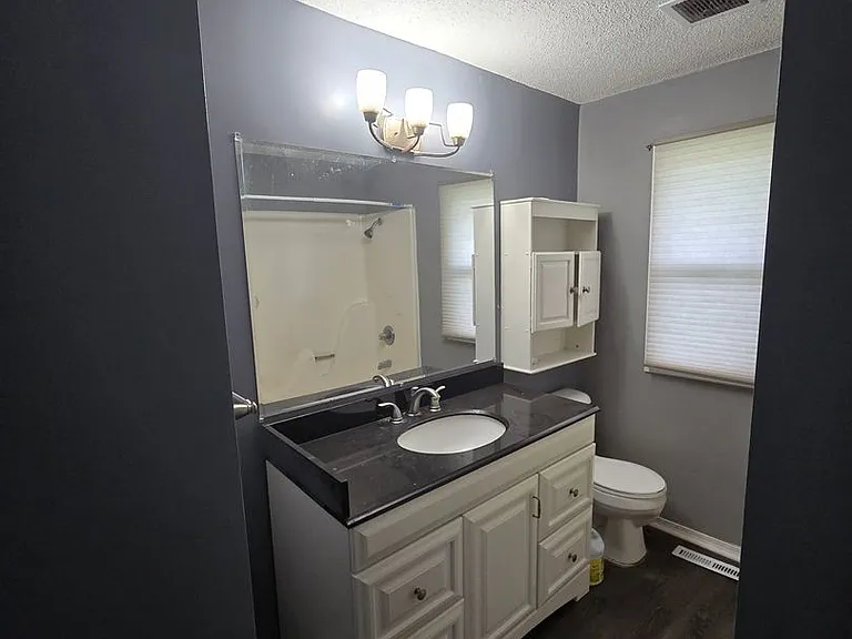 6624 SW Arborglade — Photo 3