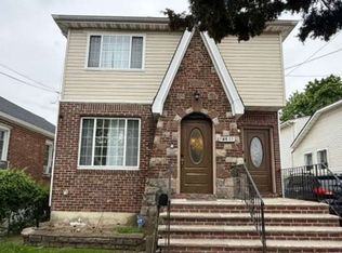 146-31 183rd St, Springfield Gardens, NY 11413