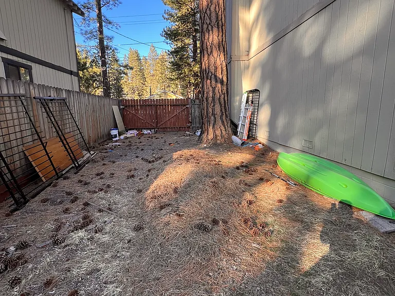 8624 Brook Ave — Photo 15