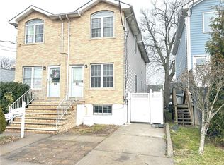 521 Midland Ave, Staten Island, NY 10306