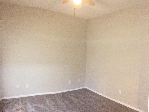 4th image of 811 Happy Sparrow Ave