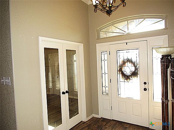 3rd image of 2031 Falling Leaf Ln