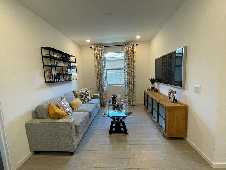 5632 W Walatowa St — Photo 11