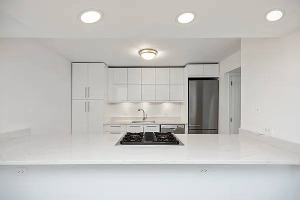 Sold by Jade Stone Real Estate Consulting | media 26