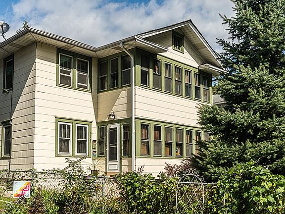 Front View and Front Entrance of Duplex.