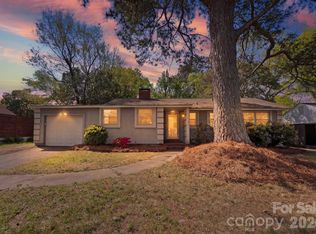 1136 E Woodlawn Rd, Charlotte, NC 28209