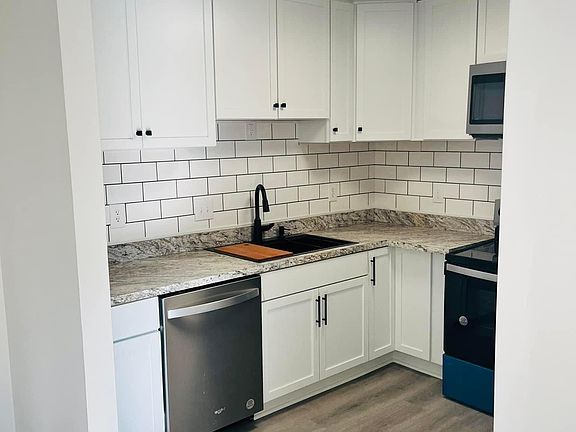 5th image of 5418 Valley Green Dr APT B5