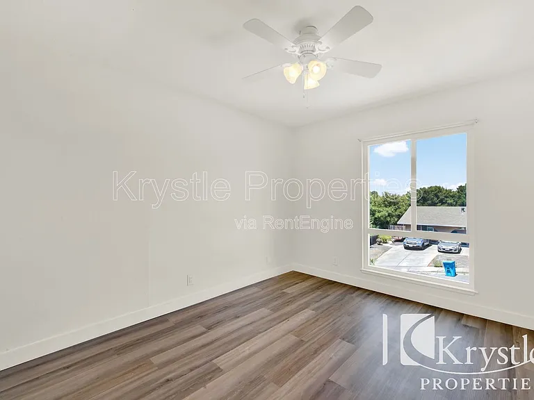 319 Aragon St — Photo 10