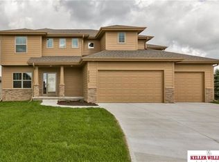 20008 Oak St, Gretna, NE 68128