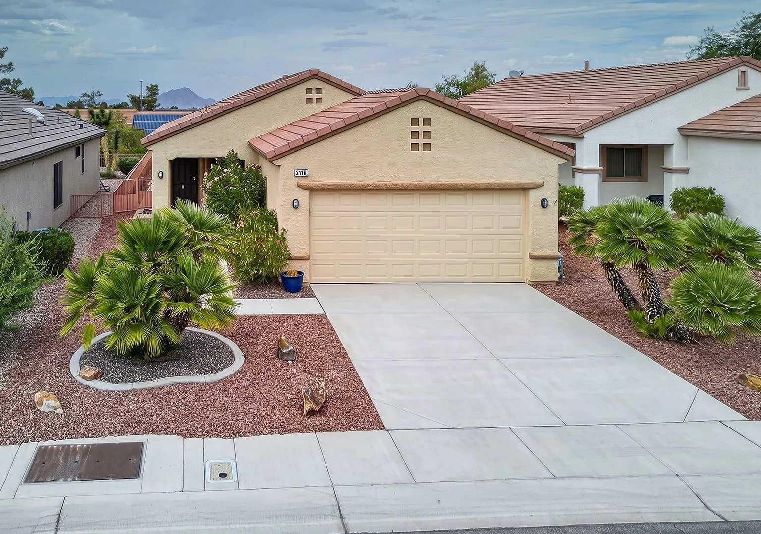 *55+ Community* Single-Story 2-Bedroom Home In Sun City MacDonald Ranch! — Photo 2