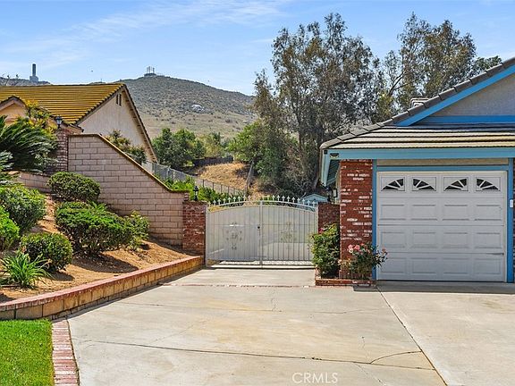 3rd image of 8033 Stonemist Cir