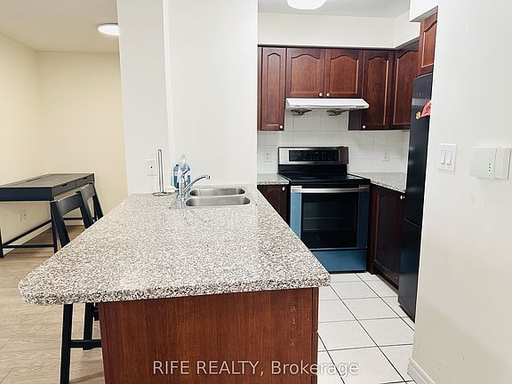 4th image of 35 Hollywood Ave #517