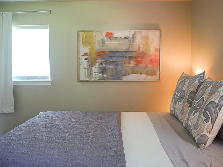 1108 Royal Dr — Photo 11