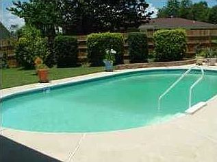 POOL WITH NEW LINER