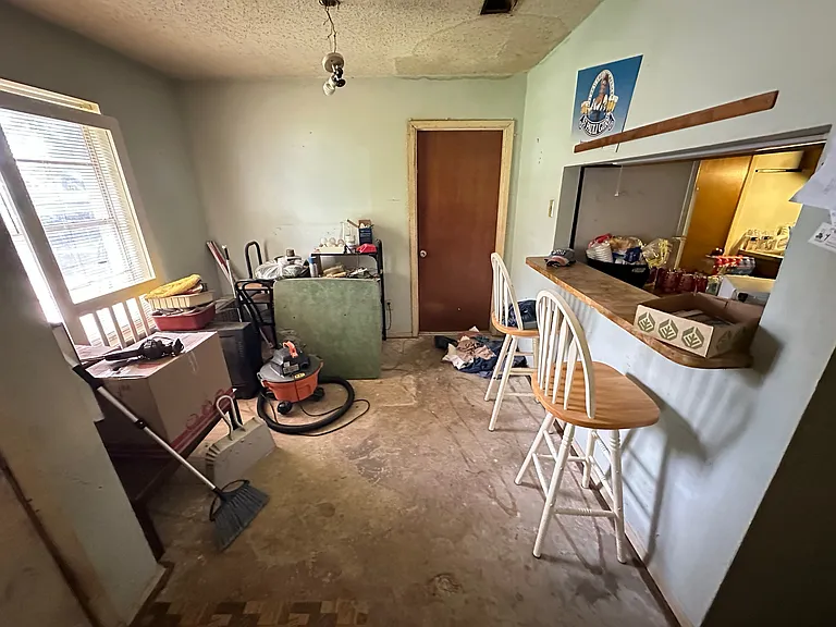 8014 Botany Ln — Photo 5