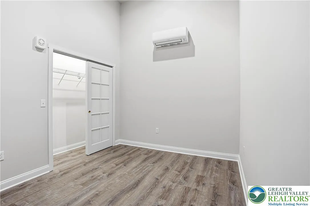 1 bed, 1.0 bath, 650 sqft, $1,550 — Photo 4