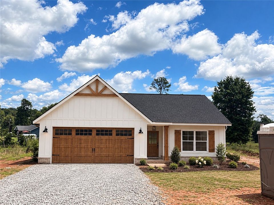 1st image of 505 Rectory Dr