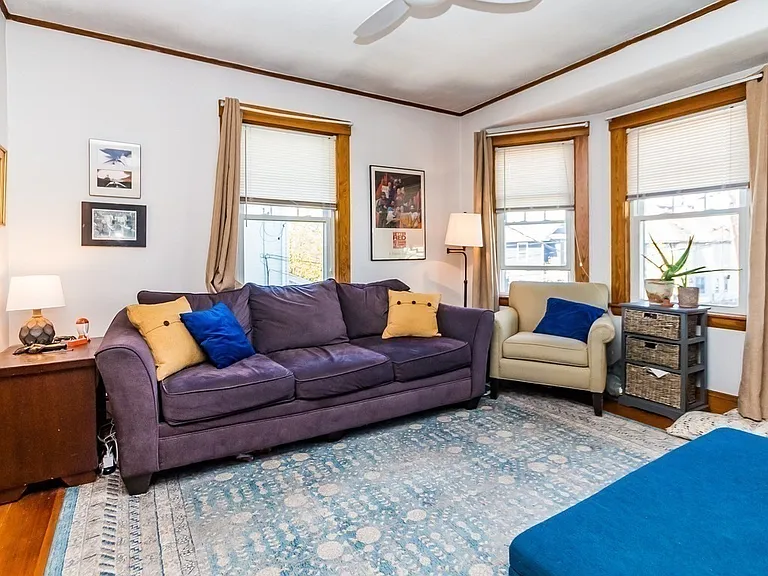 153-155 Alder St #2 — Photo 3