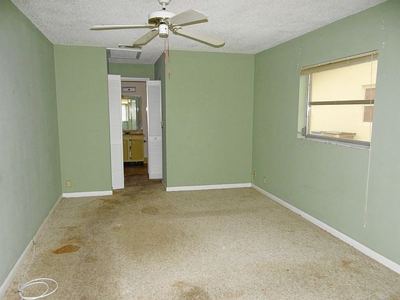 5th image of 1150 NW 49th Ct