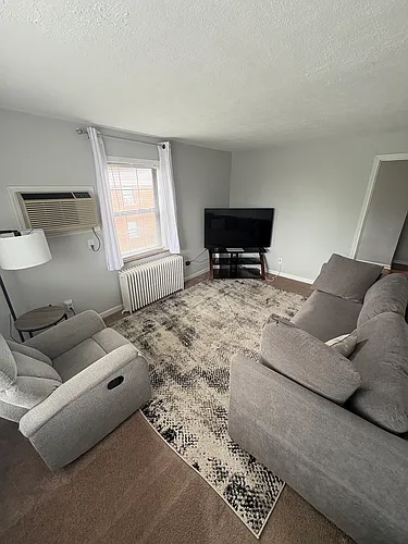 532 Wiltshire Blvd #C Photo 1