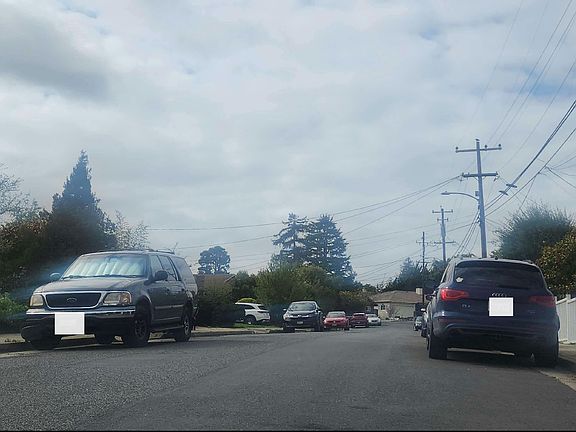 5th image of 4145 Gregory St