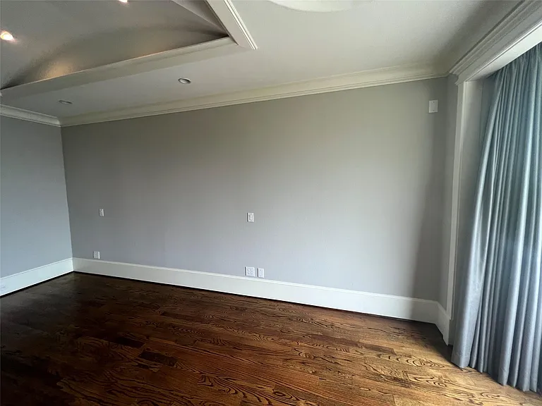 238 W 24th St — Photo 28