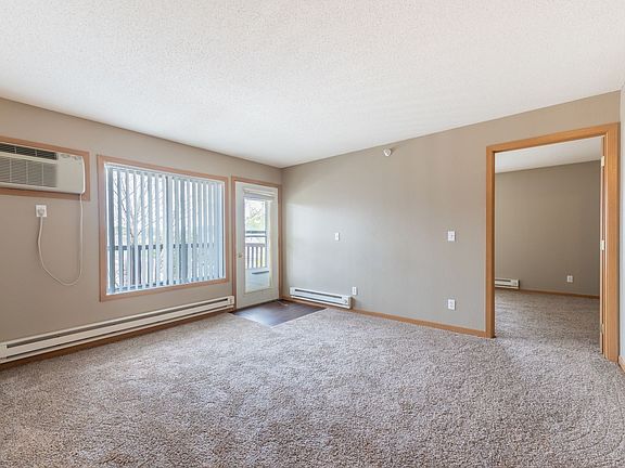 5th image of 2250 N Cedar Ave #2250103