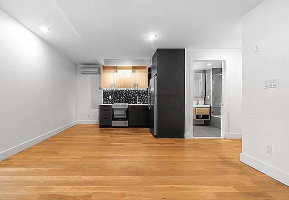 5th image of 200 Linden Blvd #4