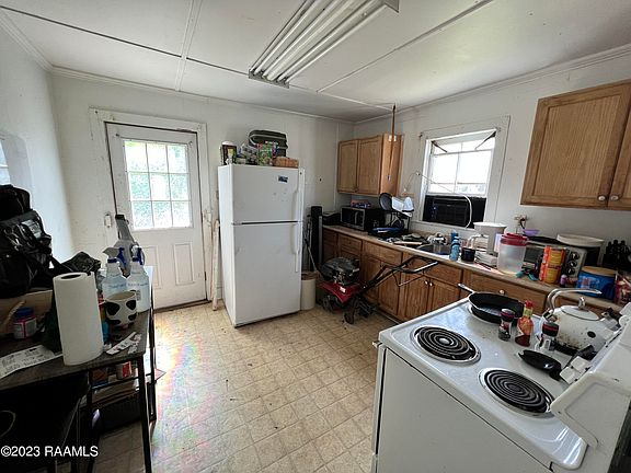 3rd image of 1001 S Hopkins St