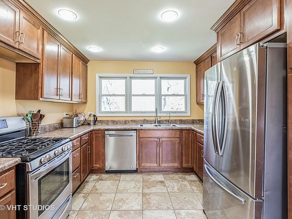 3rd image of 21248 S 80th Ave