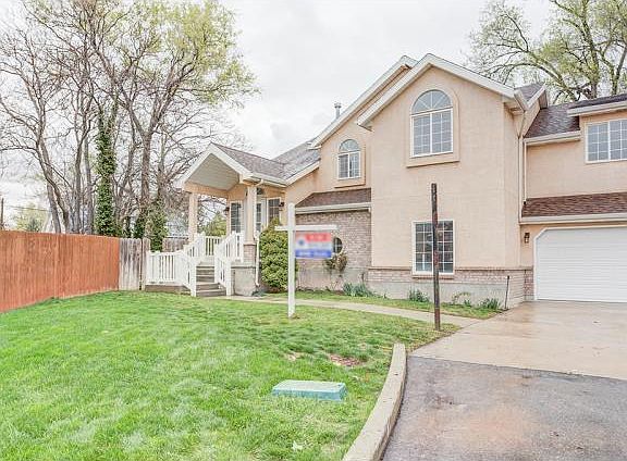 3rd image of 3390 S Evergreen Pl