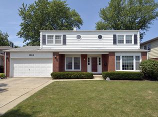 1812 W Pheasant Trl, Mount Prospect, IL 60056
