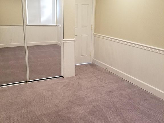 3rd image of 6750 Oak Ct