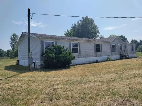 3780 W 104th St, Grant, MI 49327