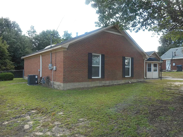 3010 Miranda Rd — Photo 14