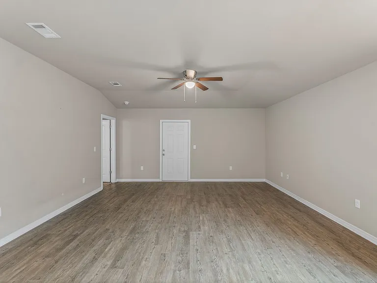 3210 Electra Dr — Photo 7