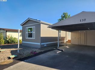 450 SE Lacreole Dr, Junction City, OR
