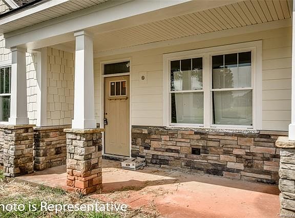 2nd image of 1011 Lasalle Ln #18A