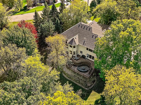 3rd image of 1303 Wicklow Ln SW