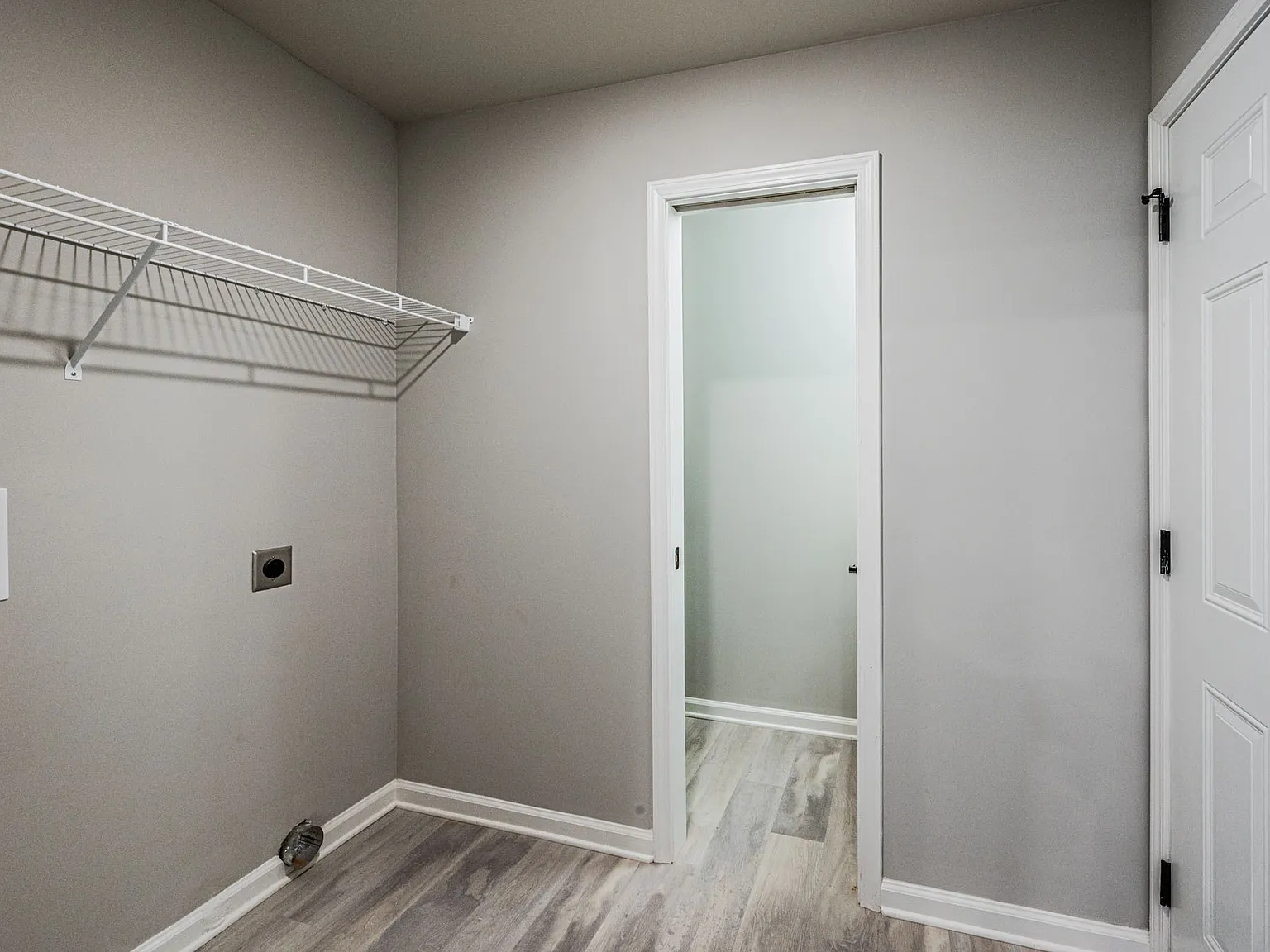 245 Whispering Hills Boulevard - 1 — Photo 2