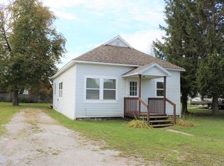 949 Division St, Cheboygan, MI 49721