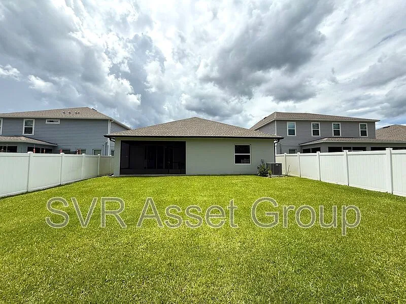 4 bed, 2.0 bath, 2121 sqft, $2,199 — Photo 3