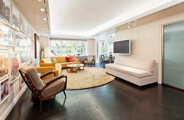 Sold by Sloane Square | media 27