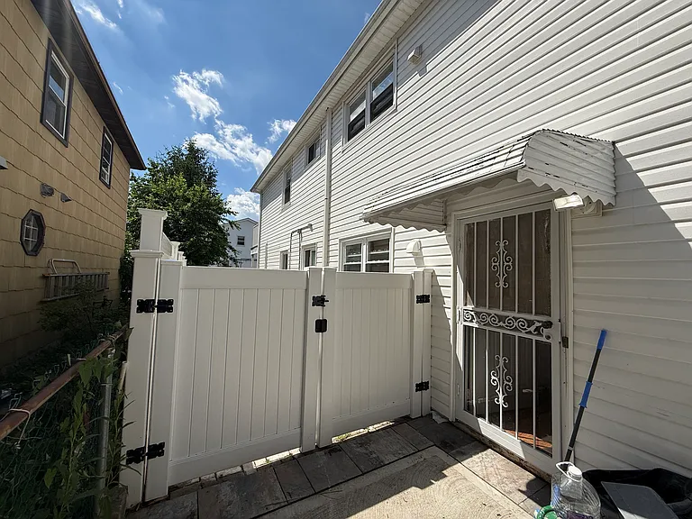 20 Cameron Ave #1 — Photo 2